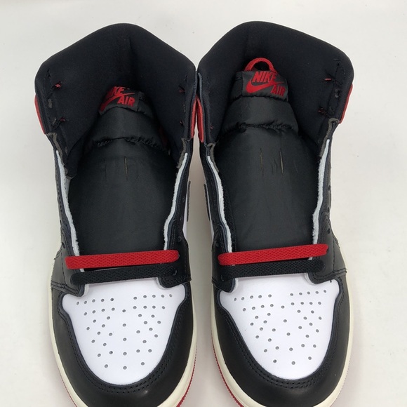 Nike Air Jordan 1 Retro High OG DZ5485-106 Black Toe Reimagined-Size 6.5Y - Picture 9 of 14